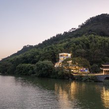 仟那千寻酒店(建德梅城镇富春江店)
