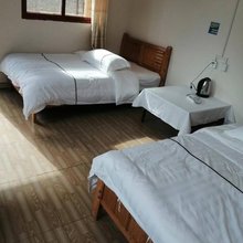 秋那桶忠诚民宿