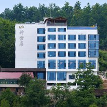 坤雲居