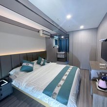 雲喜·轻奢酒店(南京南站安德门地铁站店)