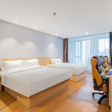 网鱼电竞酒店(成都建设路东郊记忆店)