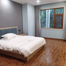 林林商务宾馆(长沙航空职业技术学院跳马校区店)