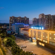 如家睿柏·云酒店(镇江宝龙广场店)