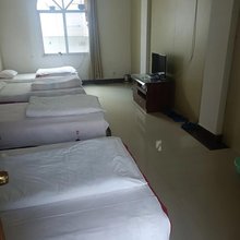 石林依依旅馆