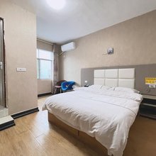 贵阳双龙宾馆(贵州电子信息职业技术学院店)