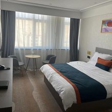 噶尔百斯特酒店