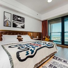 青岛海和蓝影视海景公寓