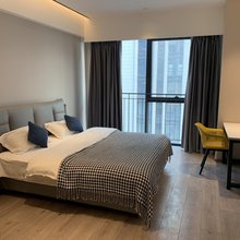 石亿自助公寓(成都欢乐谷金府地铁站店)