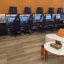 极竞酒店