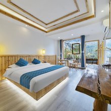 云亭依山精品民宿(西江千户苗寨店)