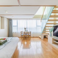 青岛豆蔓LOFT公寓(城阳万象汇店)