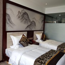 清涧粮贸酒店