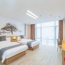 瑞斯特酒店(章村工业园天印大道店)