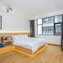 成都席地而坐民宿(西南财经大学店)