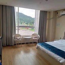 独山悦城商务酒店