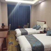 新郑优品假日宾馆(辛店加油站店)