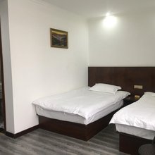 霍城君越商务酒店