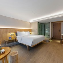 华雅·不舍酒店(高铁东站会展中心店)
