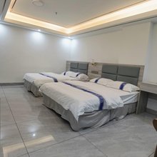 化州瑞盈星期酒店