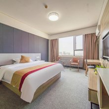 万载香阁里拉大酒店