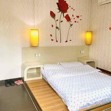 南昌梦幻宾馆(双港地铁站店)