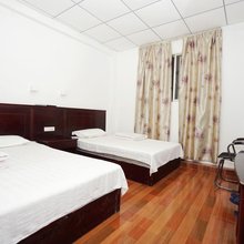 桂林艺森酒店(瓦窑批发城店)