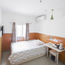 雄润时尚宾馆(深圳湾口岸蛇口老街店)