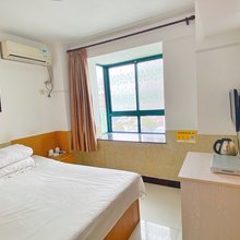 良友招待所(威海火车站汽车站店)