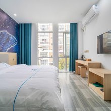 艾住酒店(淮安财经学院大学城店)
