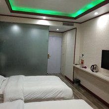 弋阳飞凌宾馆