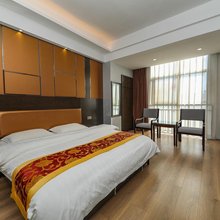 昆明群泰酒店(昆明火车站店)