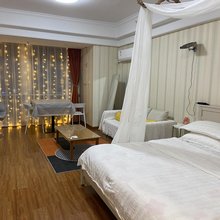 拾月公寓(温州万达广场店)