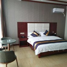 平江品逸楼酒店