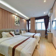 朗阅蓝汐酒店(深圳国际会展中心蚝乡地铁站店)