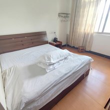 华宁鸿秀客栈