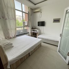 卢龙瑞鹏红山旅店