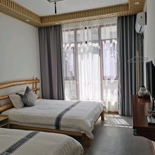 神农架山语溪畔民宿
