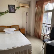 爱丽旅馆
