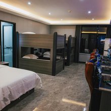 定边铂莱电竞民宿