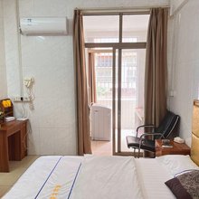 佛山鸿运来公寓容里店
