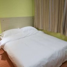 虫虫客栈(南阳师院店)