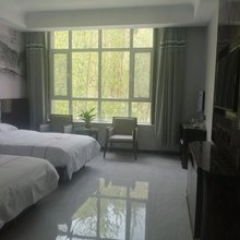 西宁新瑞吉宾馆(西宁火车站店)