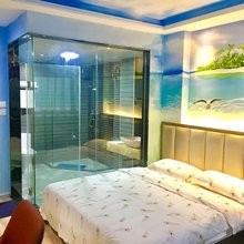 吉廷主题驿站(中南财经政法大学南湖校区店)