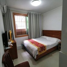 贵阳鑫和宾馆(贵阳火车站鸿通城购物中心店)