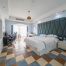 永州爱度主题酒店(零陵中路步步高店)