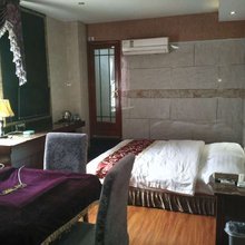 巴中东和宾馆