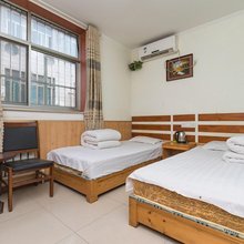 岳鑫宾馆(泰山站长途汽车站店)