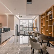 华年商旅酒店(荣县沃尔玛店)