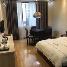 鸿运宾馆(恩施施州大道店)