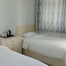 铜梁河滨旅社